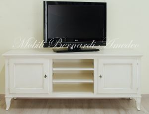 Low TV cabinet in white lacquered wood with 2 doors and open central compartment